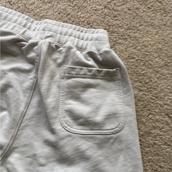 Madhappy peace sign sweat cotton stretchy comfort inseam 8 sweat shorts size xs - Picture 13 of 16